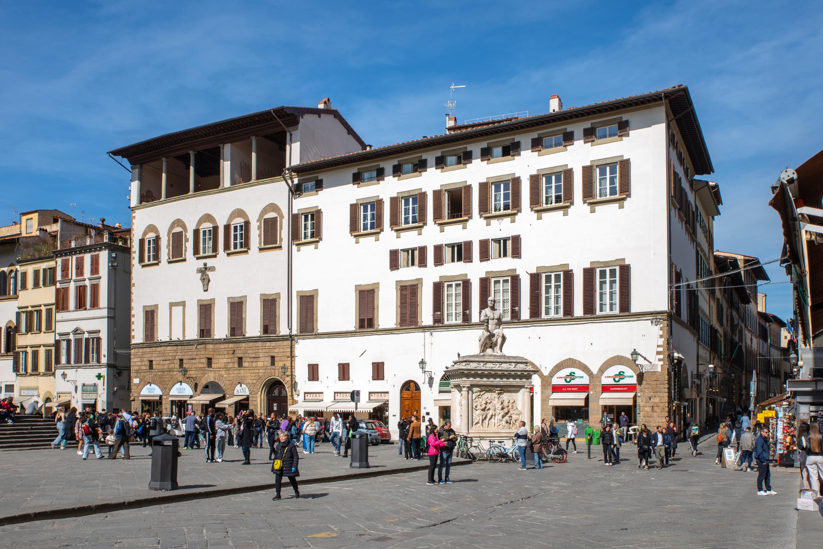 Vista di Palazzo della Stufa Firenze